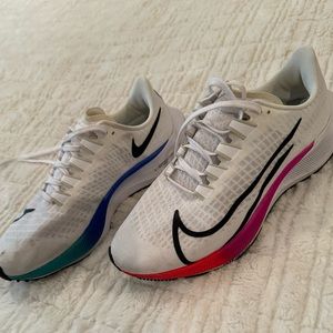 Nike Air Zoom Sneakers 7.5 🖤💗💙